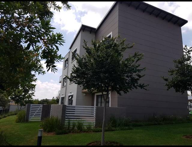 1 BEDROOM APARTMENT FOR SALE IN FOURWAYS